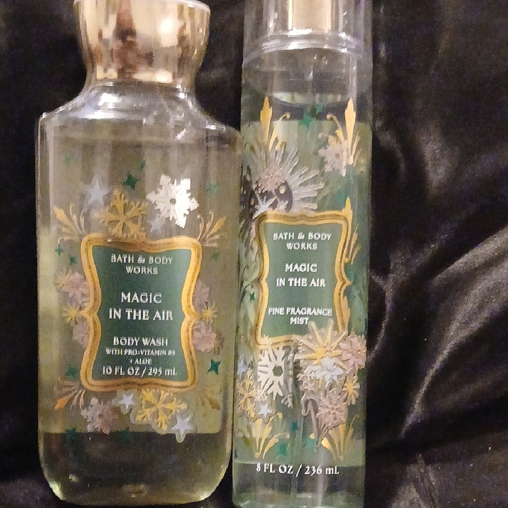 Bath & Body Works Magic in the Air Body Wash & Mist Set - Green & Gold